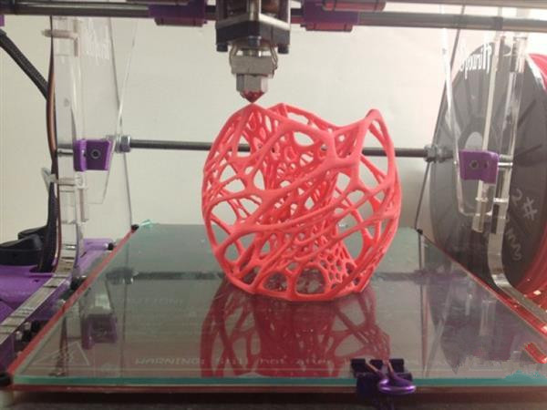 2016年 3D打印機出貨量突破45萬臺，基礎材料銷售迎來增長新機遇